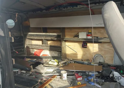 2012 Chevrolet Express 2500 Work Van z USA, uszkodzony, nr VIN 1GCWGFCA1C1179337